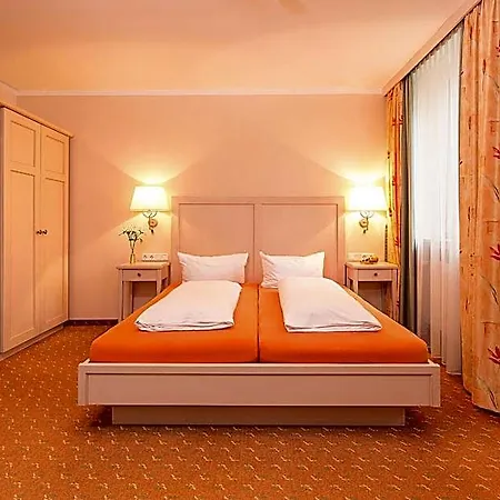 Hotel Arborea 3*
